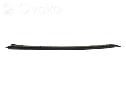 Vējstikla dekoratīvā apdare