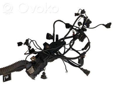 Dzinēja vadu instalācija