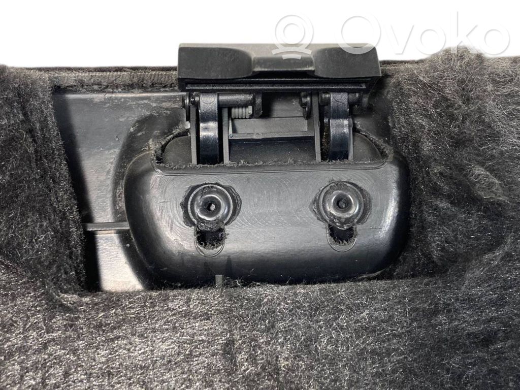 Side decorative trim panel