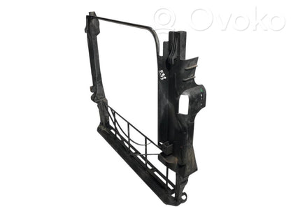 Radiatora (-u) turētājs / kronšteins