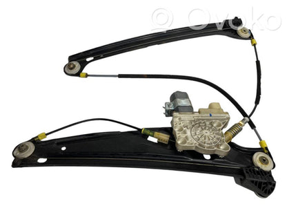 Priekšpusē elektriskā loga pacelšanas mehānisma komplekts