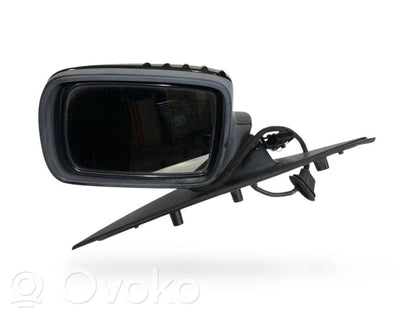 Mirror (electrically controlled)