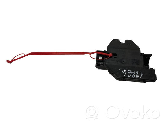 Замок задней крышки