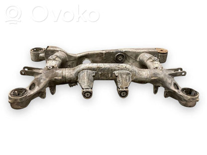 Pusrāmis aizmugurējais / priekšējais