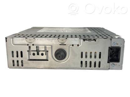 Radio / CD/DVD atskaņotājs / navigācija