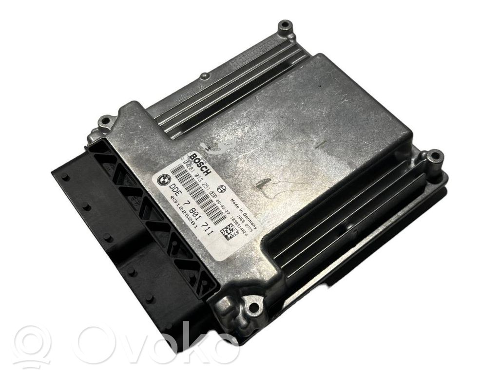 Dzinēja vadības bloks