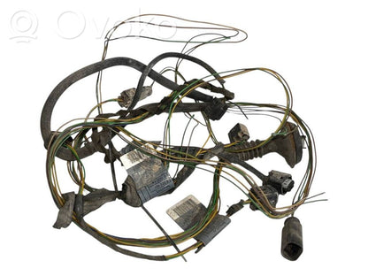 Parkošanas (PDC) sensoru vadu instalācija