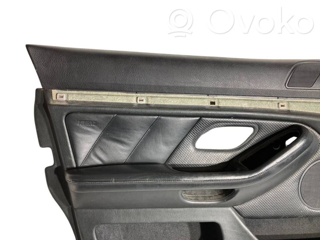 Priekšējo durvju apdare