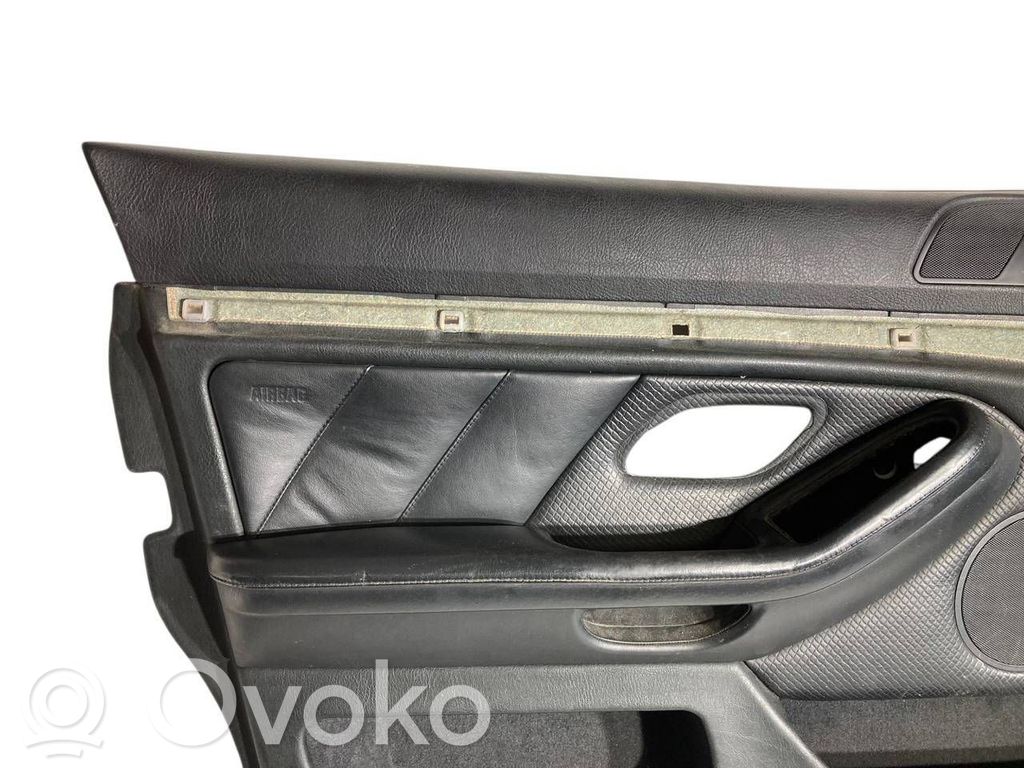 Priekšējo durvju apdare