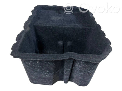 Mantu nodalījums stumbrs