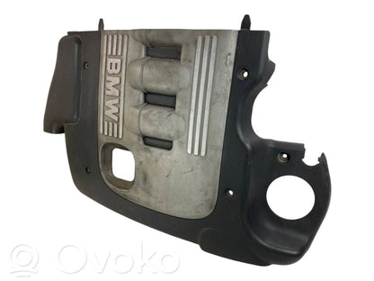 Крышка двигателя (декоративная отделка)