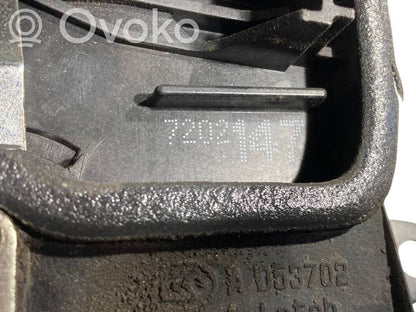 Aizmugurē slēdzene