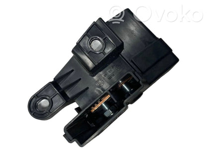 Vacuum air tank