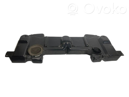 Skaļrunis (-i) aizmugurējā palodzē