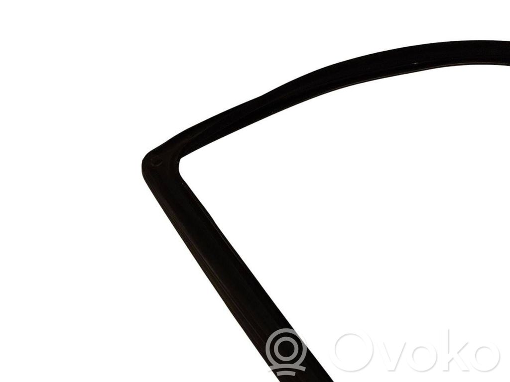 Aizmugurē apdares gumija (virsbūvē)