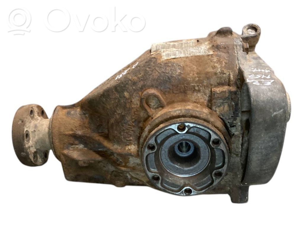 Aizmugurējais reduktors