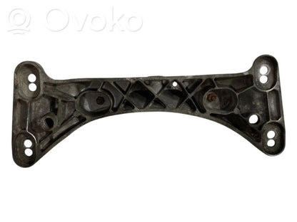 Transmission mounting bracket