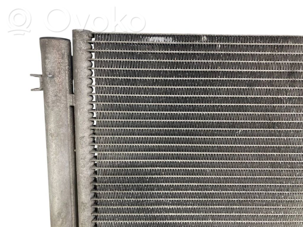 Gaisa kondicioniera dzeses radiators