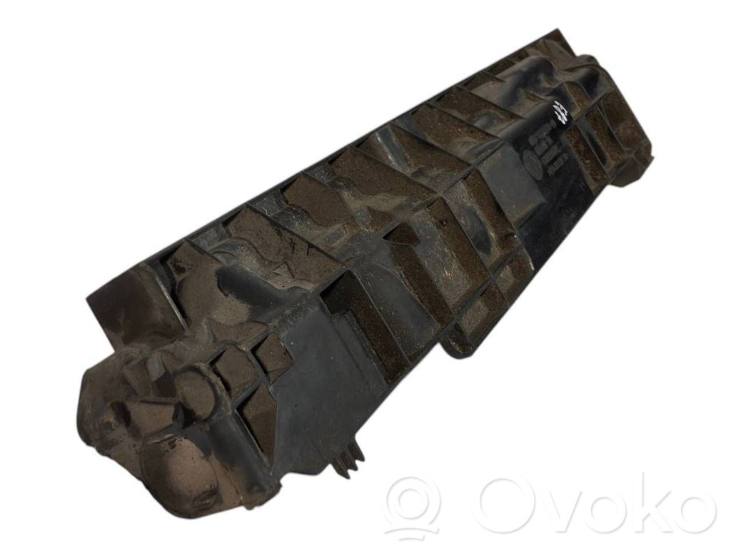 Radiator(s) holder/bracket