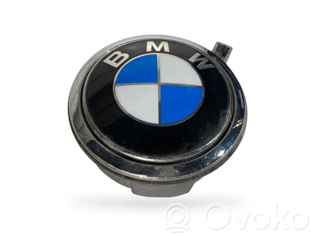 Aizvēršanas rokturis (aizmugurējā pārsega)