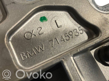 Roof lock