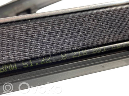 Apšuvums aizmugurējām durvīm