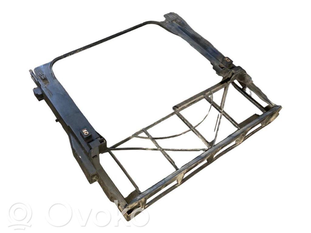 Radiator(s) holder/bracket