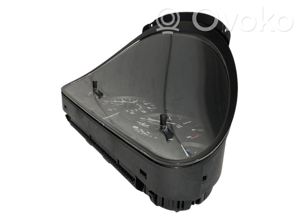 Spidometrs (instrumentu panelī)