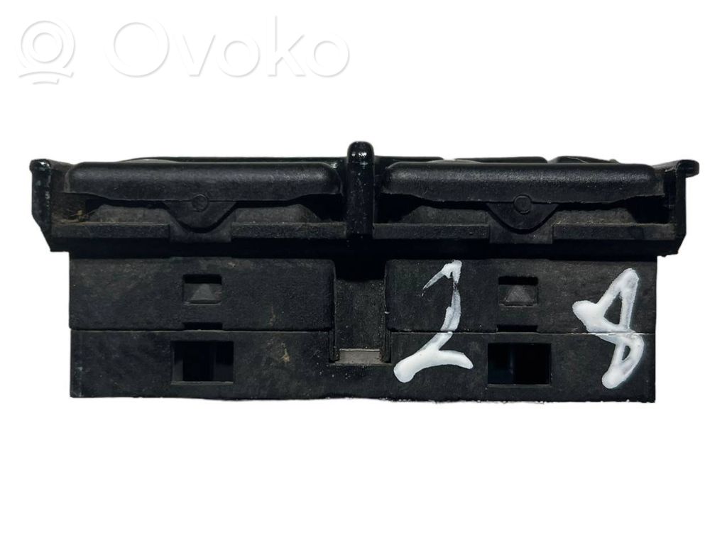 Elektrisko logu slēdzis