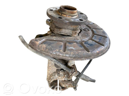 Priekšējā riteņa rumbas vārpstas šarnīrs (stupica, capfa)