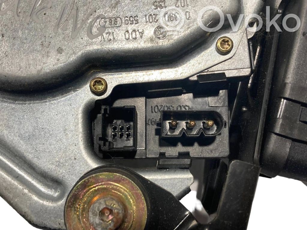 Aizmugurējā loga tīrītāja motoriņš