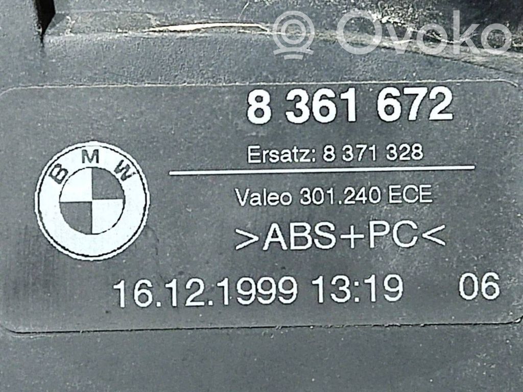 Aizmugurējais lukturis virsbūvē