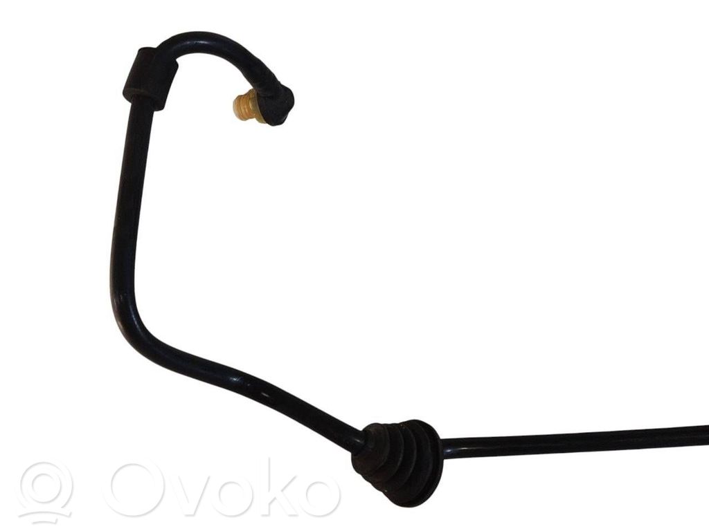 Caurulīte (-es) / šļūtene (-es)