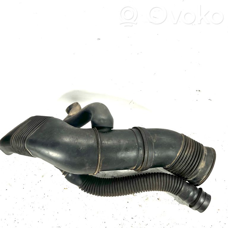 Air intake duct details