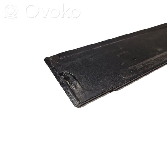 Bagāžnieka pārsega dekoratīvā apdare (komplekts)