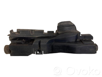 Radiatora (-u) turētājs / kronšteins