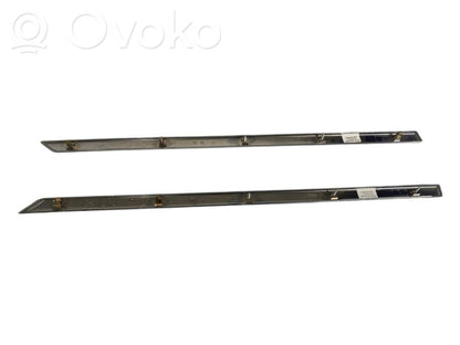 Sēdekļu un durvju dekoratīvās apdares komplekts