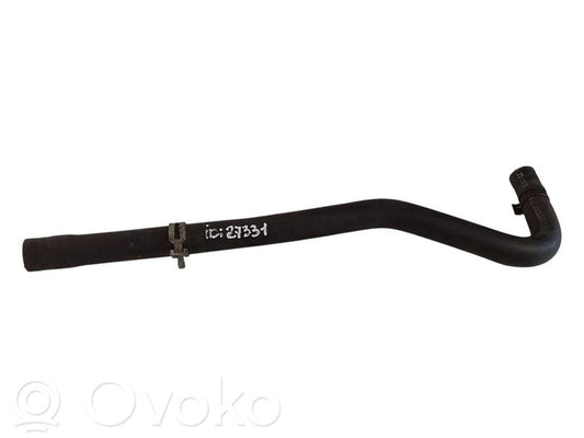 Caurulīte (-es) / šļūtene (-es)