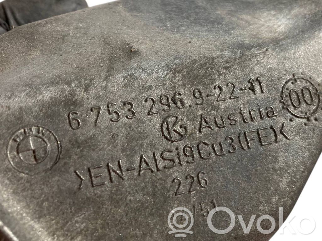 Dzinēja nostiprināšanas stiprinājums-kronšteins