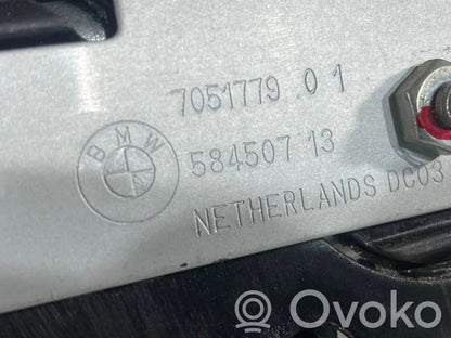 Priekšējo durvju apdare