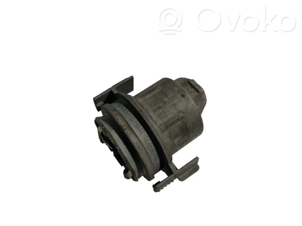 Priekšējā luktura detaļa