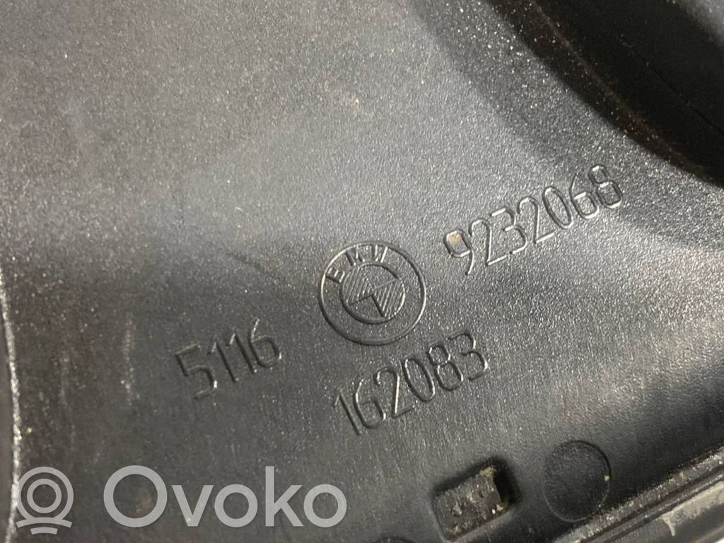 Cita veida salona detaļa