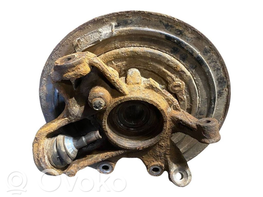 Aizmugurē riteņa rumbas vārpstas šarnīrs (stupica, capfa)