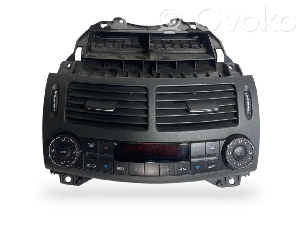 Gaisa kondicioniera / klimata kontroles / salona apsildes vadības bloks (salonā)