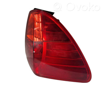 Aizmugurējo lukturu komplekts