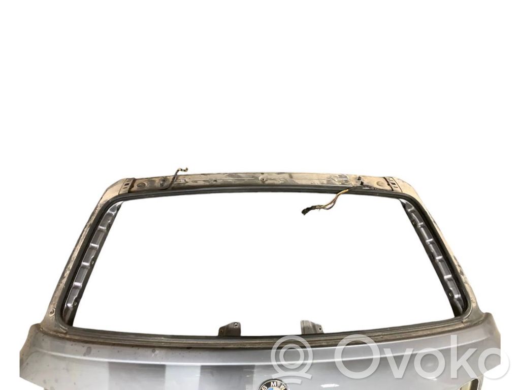 Aizmugurējais pārsegs (bagāžnieks)