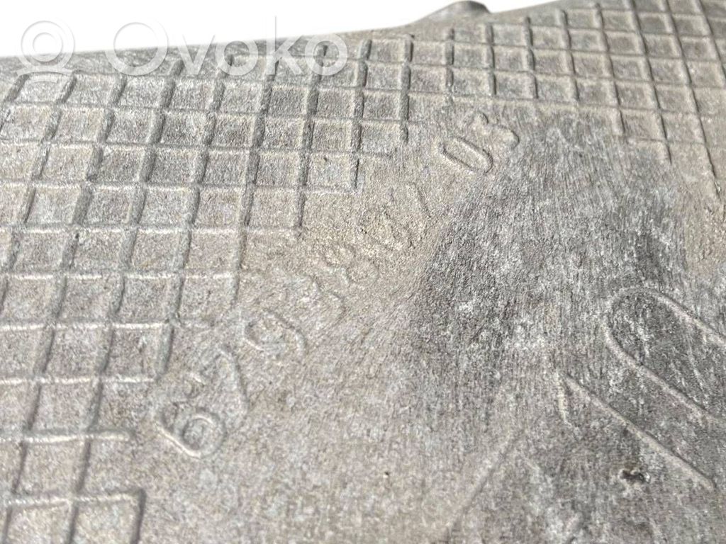 Pusrāmis aizmugurējais / priekšējais