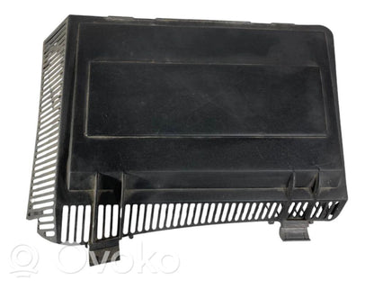 Крышка воздушного микрофильтра