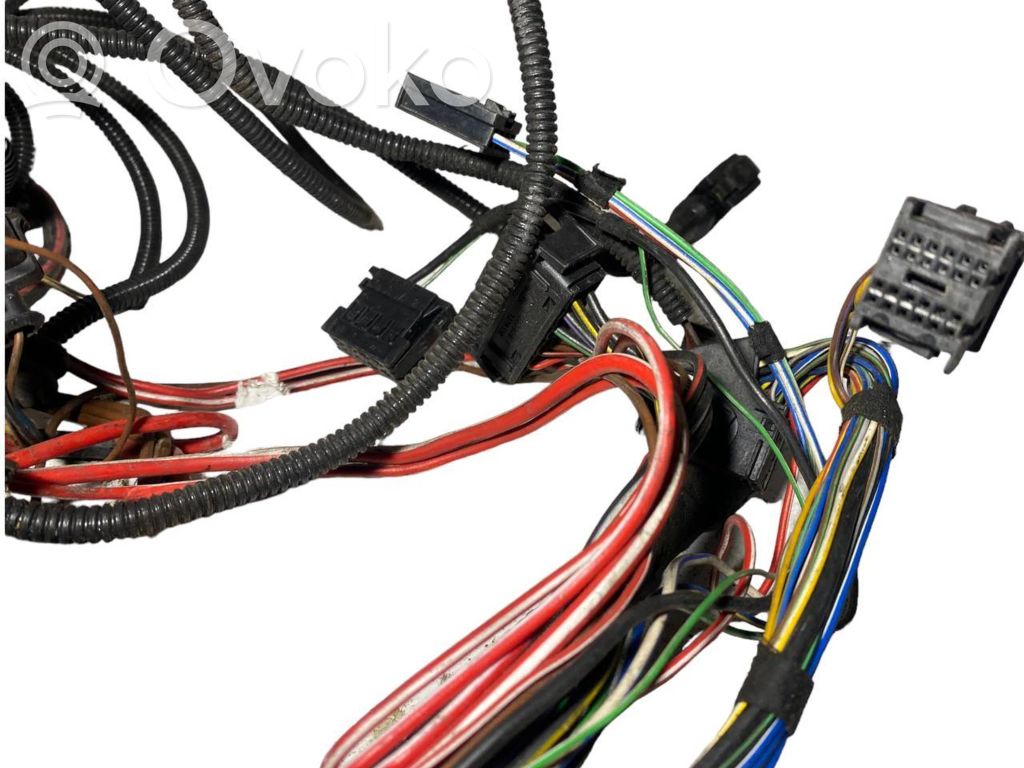 Dzinēja vadu instalācija