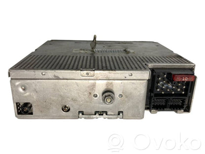 Radio / CD/DVD atskaņotājs / navigācija